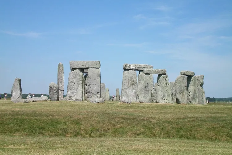 University of Cambridge & University of Oxford Colleges kooperieren mit Amundi für kohlenstoffarme Investments ohne fossile Energien